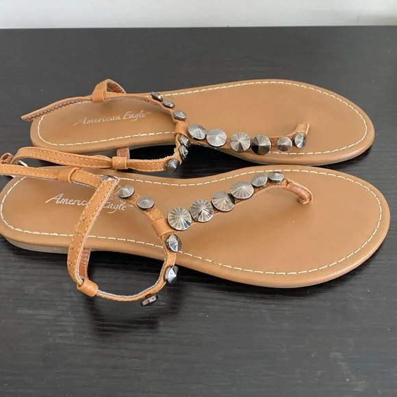 Gently Used Women’s Sandals - Picture 2 of 4